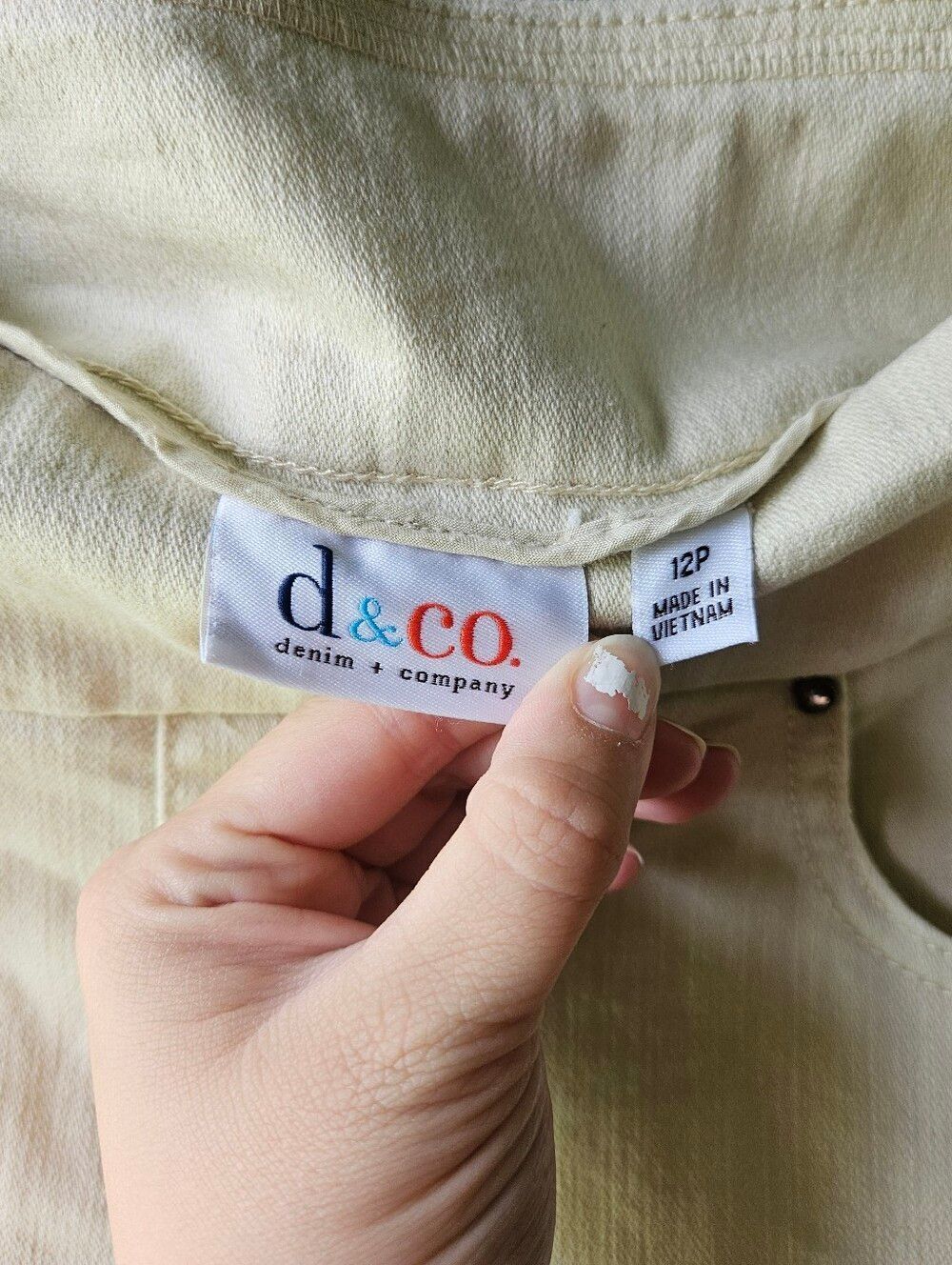 Denim + Company Light Cream Knee-Length Capris Size 12P - Picture 6 of 6